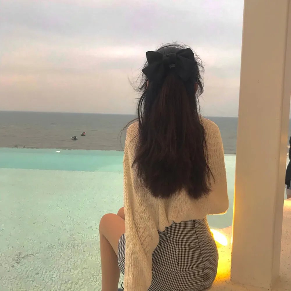 夹缝中活着，小春